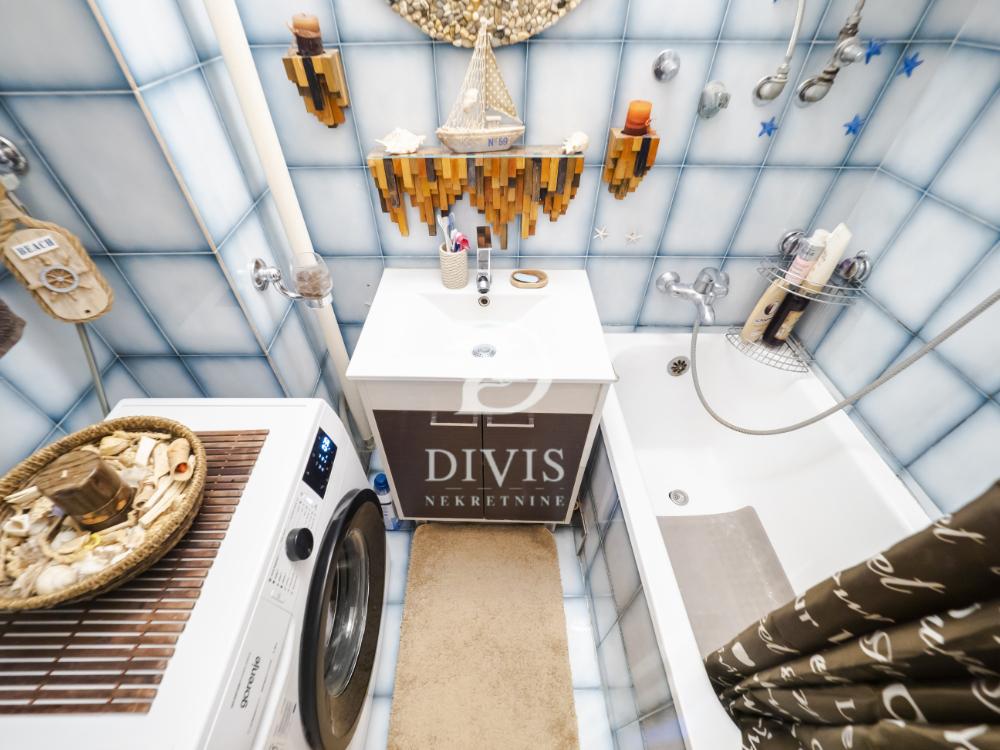 Slika 11 - Ugrinovačka, Troiposoban stan na prodaju, 82m2, 229.900€